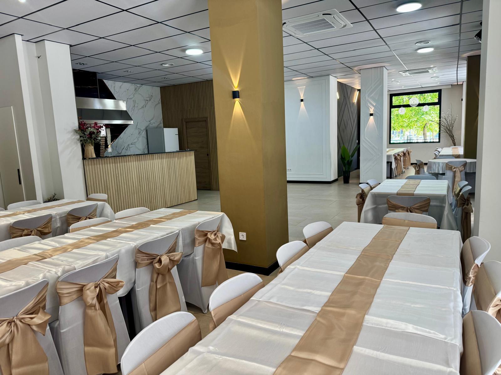 Sala de fiestas moderna en Alicante . Equipada para eventos sociales y corporativos. 
Celebraciones familiares